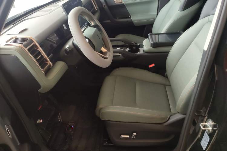 Used iCAR 03 2024 472km Four-Wheel Drive Long-Range Version Left Front Seat