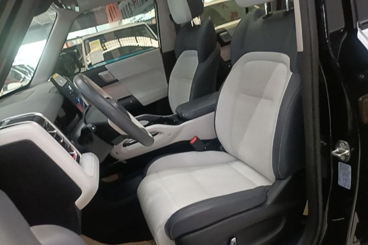 Used iCAR 03 2024 501km Four-wheel Drive Long-Range Advanced Version Left Front Seat
