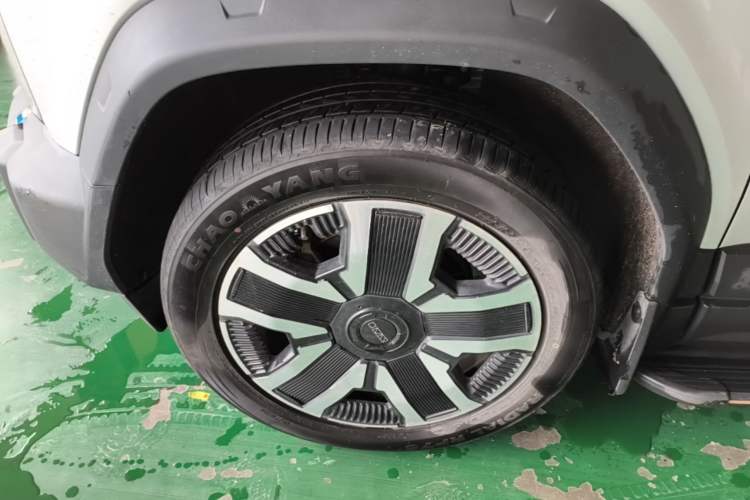 Used iCAR 03 2024 472km Four-Wheel Drive Long-Range Intelligent Advanced Version Left Front Wheel Hub