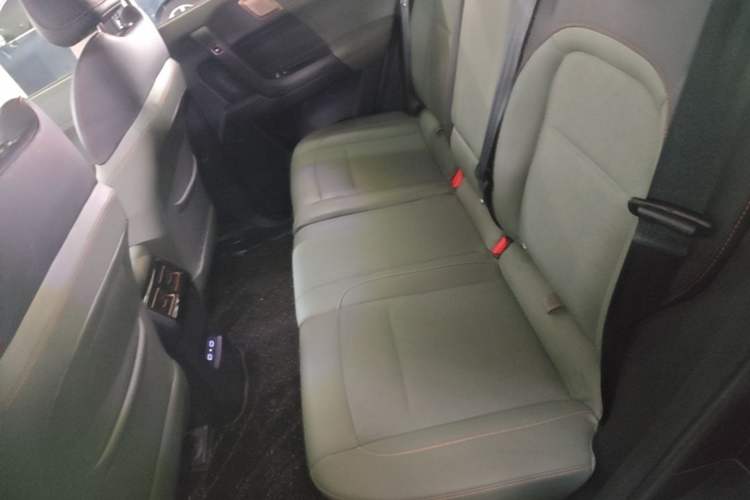 Used iCAR 03 2024 472km Four-Wheel Drive Long-Range Version Left Rear Seat