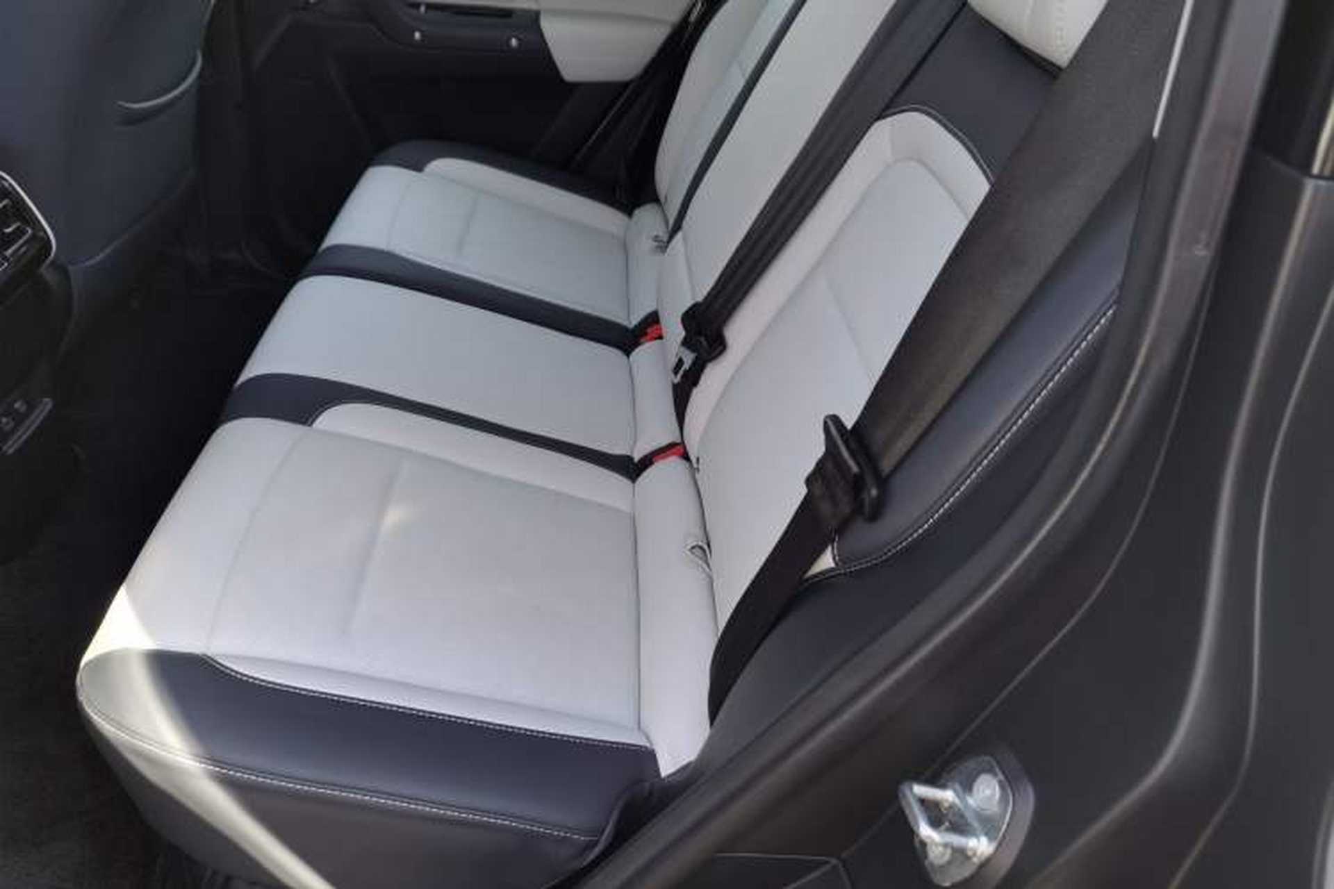 Used iCAR 03 2024 501km Four-wheel Drive Long-Range Advanced Version Left Rear Seat