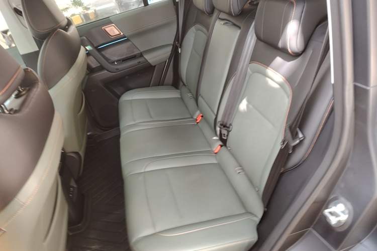 Used iCAR 03 2024 501km Range Two-Wheel Drive Long-Range Smart Trend Edition Left Rear Seat