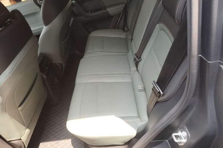 Used iCAR 03 2024 501km Two-Wheel Drive Long-Range Version Left Rear Seat