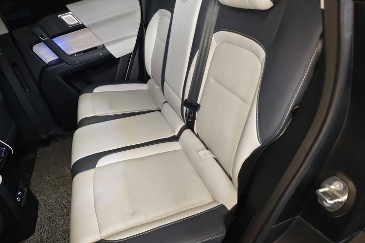 Used iCAR 03 2024 501km Four-wheel Drive Long-range Intelligent Driving Edition Left Rear Seat