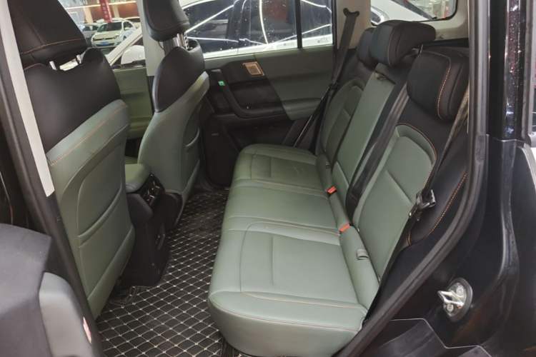 Used iCAR 03 2024 401km Two-Wheel Drive Standard Advanced Version Left Rear Seat
