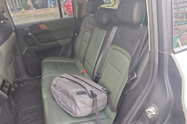 Used iCAR 03 2024 501km Two-Wheel Drive Long-Range Version Left Rear Seat