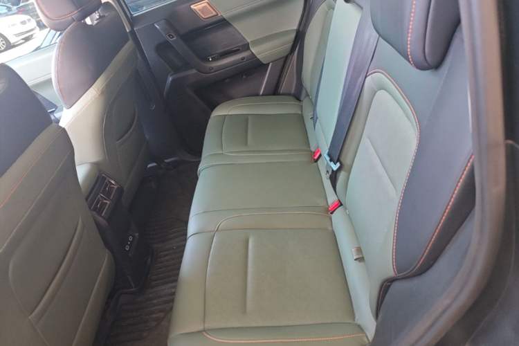 Used iCAR 03 2024 401km Two-Wheel Drive Standard Advanced Version Left Rear Seat