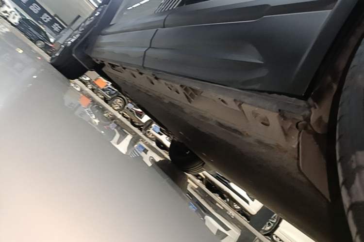 Used iCAR 03 2024 501km Four-wheel Drive Long-Range Advanced Version Left Side Sill