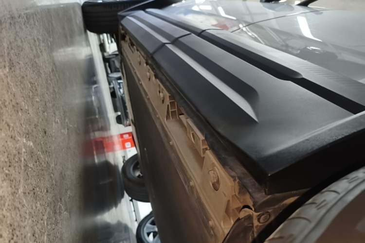 Used iCAR 03 2024 501km Two-Wheel Drive Long-Range Version Left Side Sill