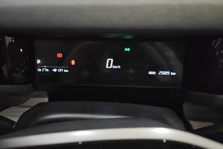 Used iCAR 03 2024 501km Two-Wheel Drive Long-Range Yuechao Edition Odometer Close Up