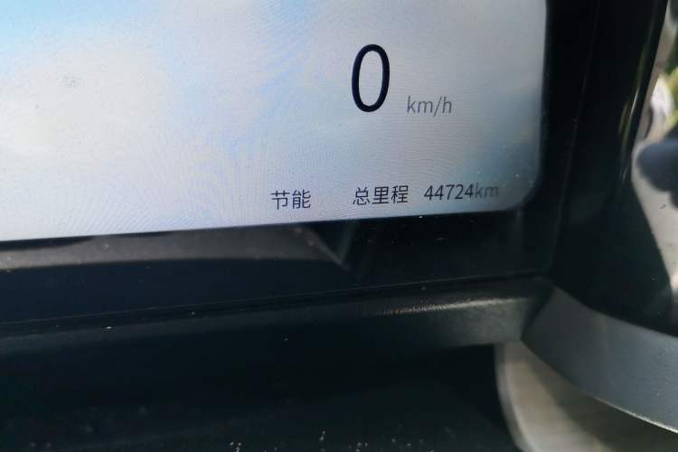 Used iCAR 03 2024 472km Four-Wheel Drive Long-Range Version Odometer Close Up