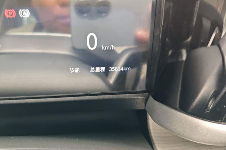 Used iCAR 03 2024 472km Four-Wheel Drive Long-Range Version Odometer Close Up