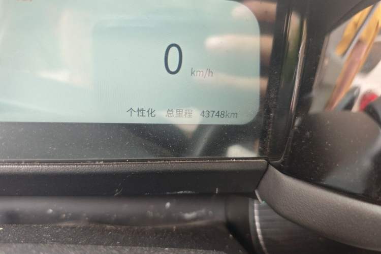 Used iCAR 03 2024 472km Four-Wheel Drive Long-Range Version Odometer Close Up