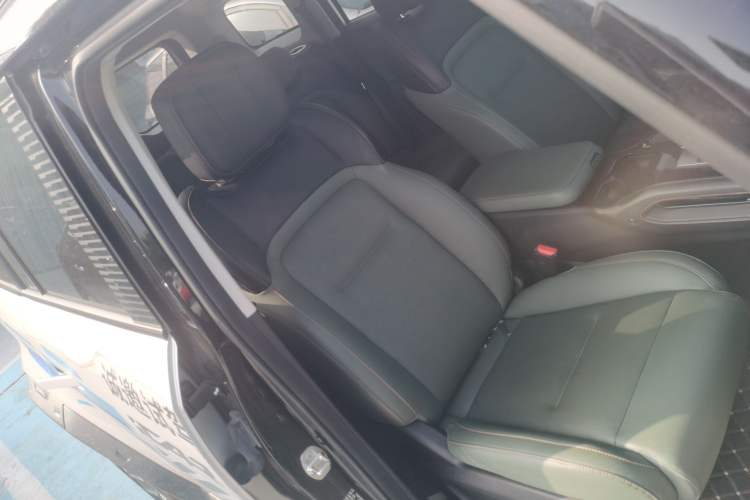 Used iCAR 03 2024 472km Four-Wheel Drive Long-Range Intelligent Advanced Version Right Front Seat