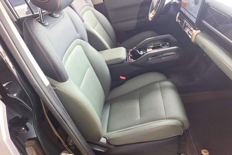 Used iCAR 03 2024 472km Four-Wheel Drive Long-Range Version Right Front Seat