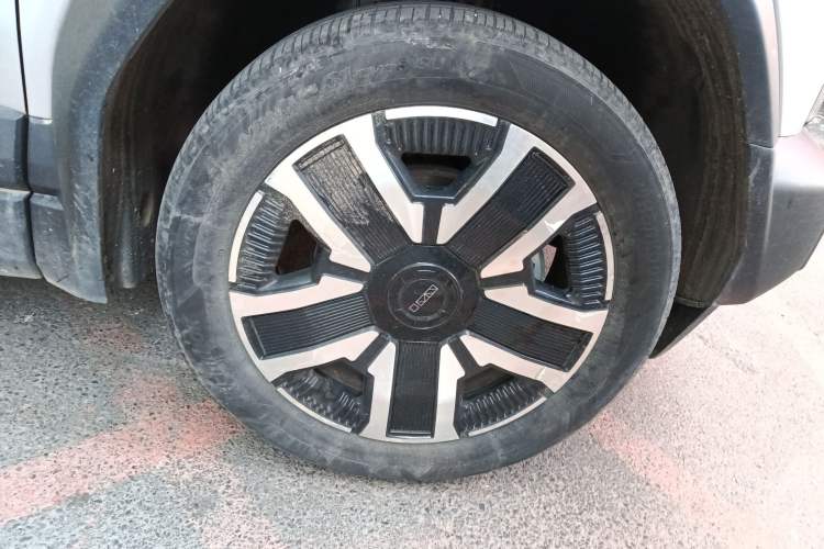 Used iCAR 03 2024 472km Four-Wheel Drive Long-Range Version Right Front Wheel Hub