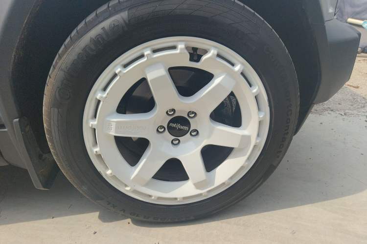 Used iCAR 03 2024 501km Four-wheel Drive Long-range Intelligent Driving Edition Right Front Wheel Hub