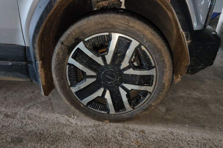 Used iCAR 03 2024 472km Four-Wheel Drive Long-Range Version Right Front Wheel Hub