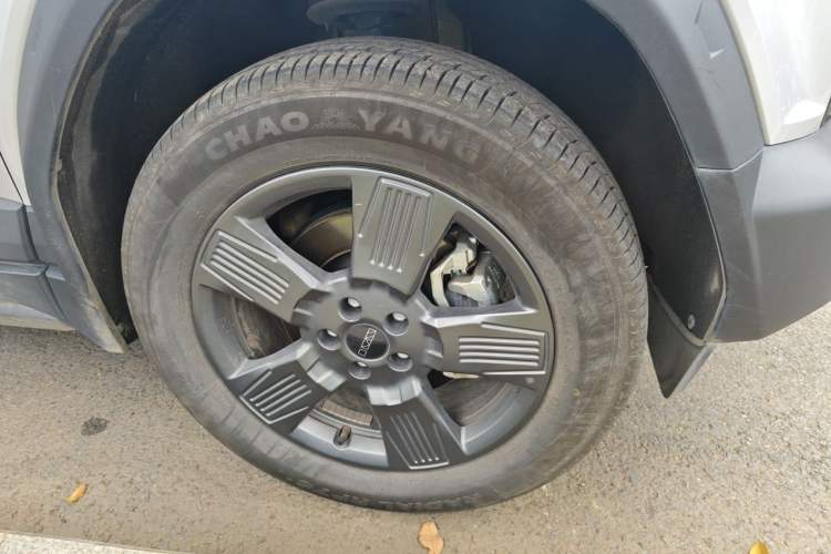 Used iCAR 03 2024 401km Two-Wheel Drive Standard Advanced Version Right Front Wheel Hub