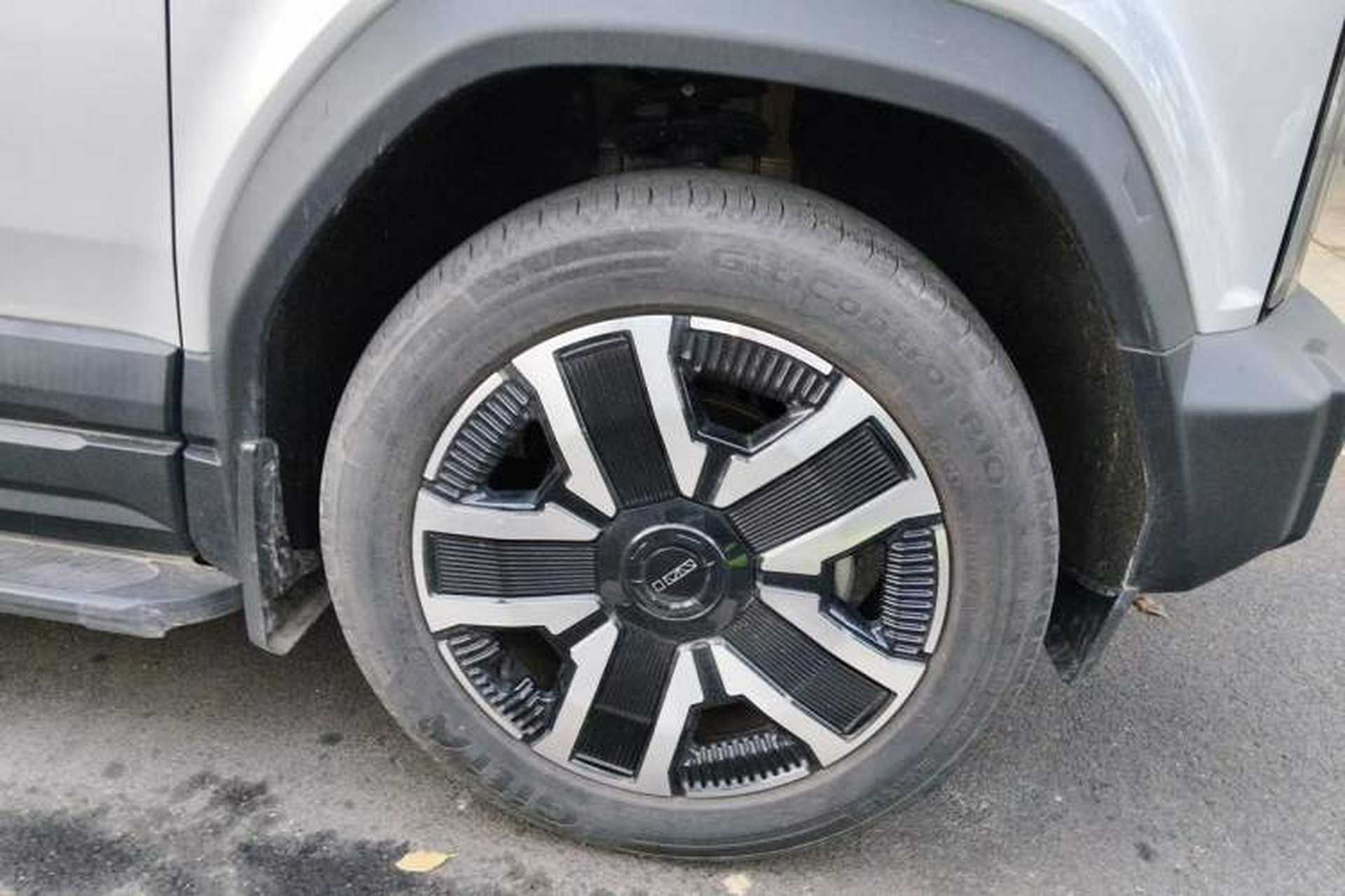 Used iCAR 03 2024 472km Four-Wheel Drive Long-Range Version Right Front Wheel Hub