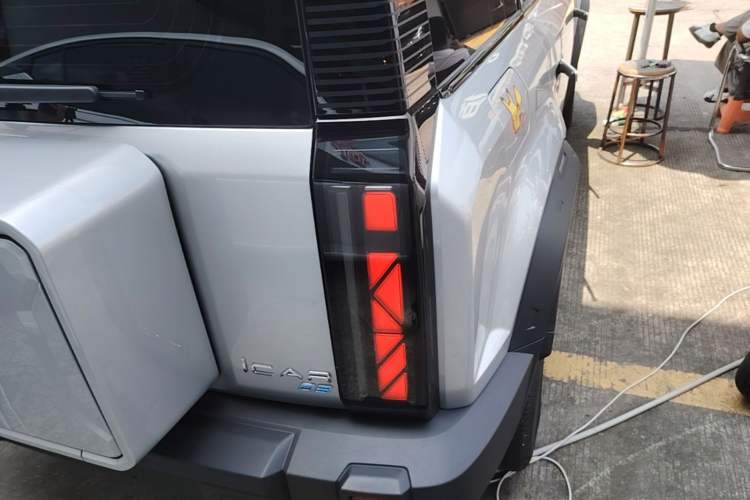 Used iCAR 03 2024 501km Two-Wheel Drive Long-Range Version Right Rear Taillight
