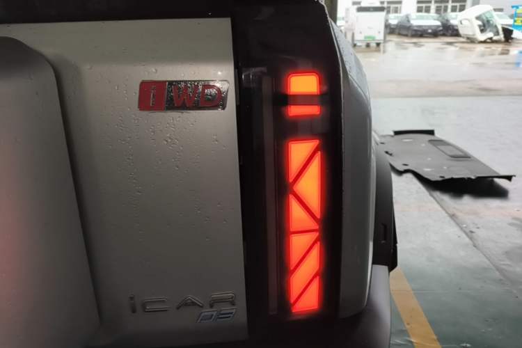 Used iCAR 03 2024 472km Four-Wheel Drive Long-Range Intelligent Advanced Version Right Rear Taillight