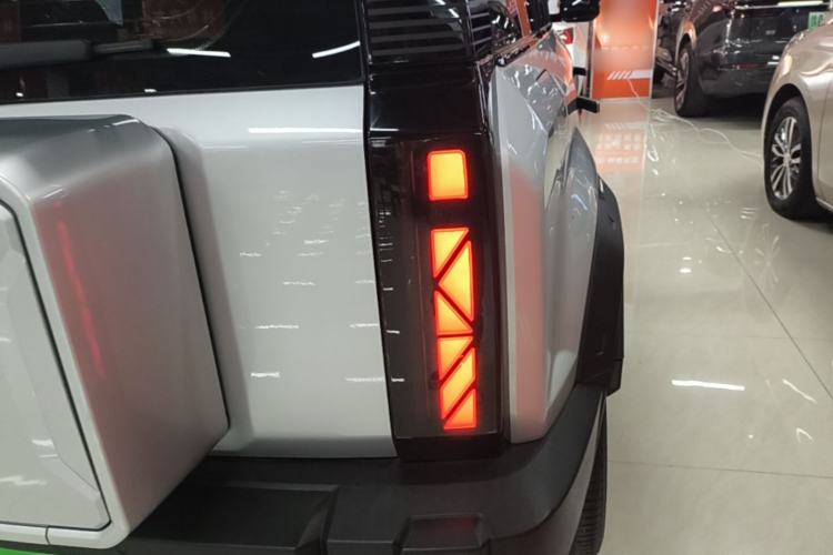 Used iCAR 03 2024 472km Four-Wheel Drive Long-Range Version Right Rear Taillight