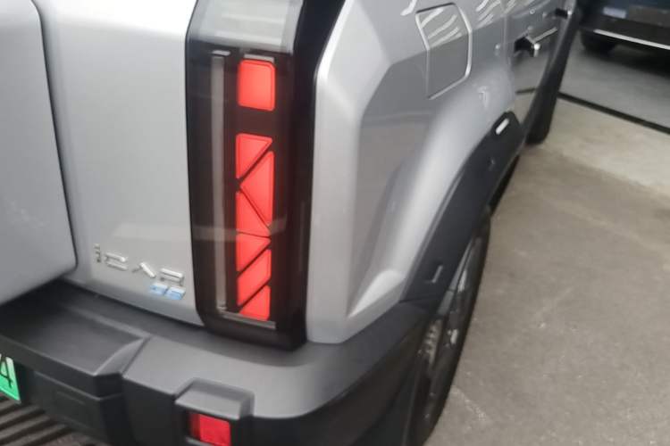 Used iCAR 03 2024 401km Two-Wheel Drive Standard Advanced Version Right Rear Taillight