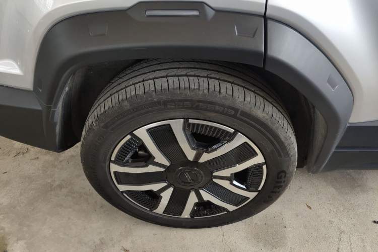 Used iCAR 03 2024 472km Four-Wheel Drive Long-Range Version Right Rear Wheel Hub