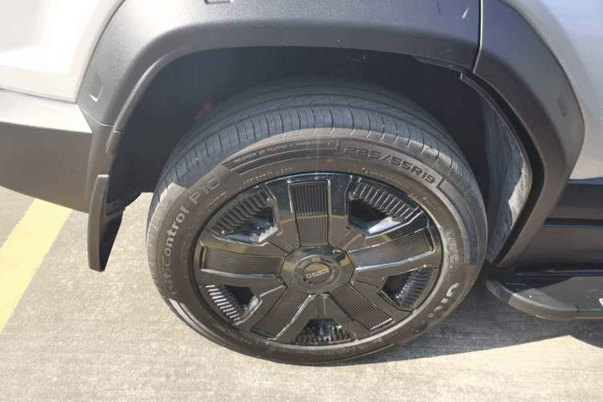 Used iCAR 03 2024 501km Four-wheel Drive Long-Range Advanced Version Right Rear Wheel Hub