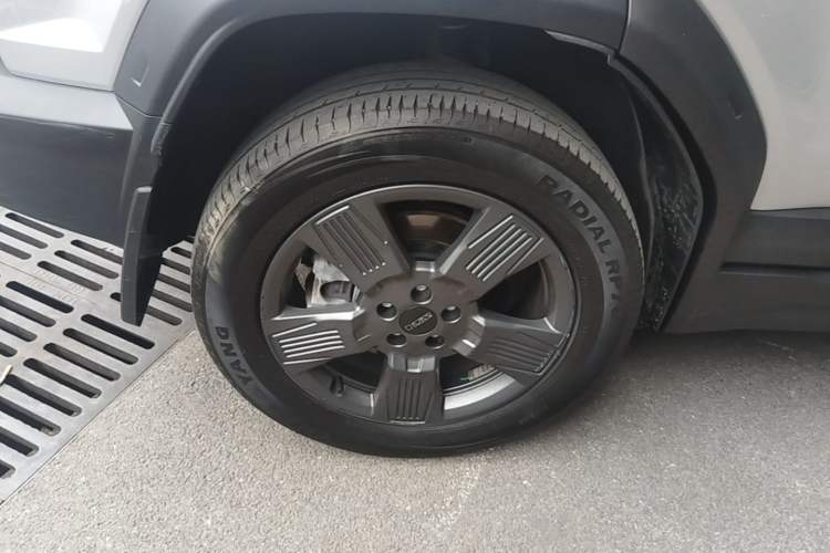 Used iCAR 03 2024 401km Two-Wheel Drive Standard Advanced Version Right Rear Wheel Hub