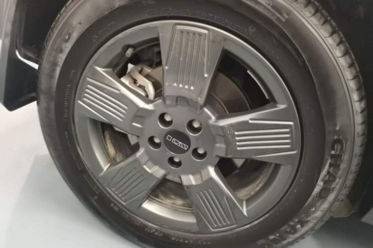 Used iCAR 03 2024 401km Two-Wheel Drive Standard Advanced Version Right Rear Wheel Hub