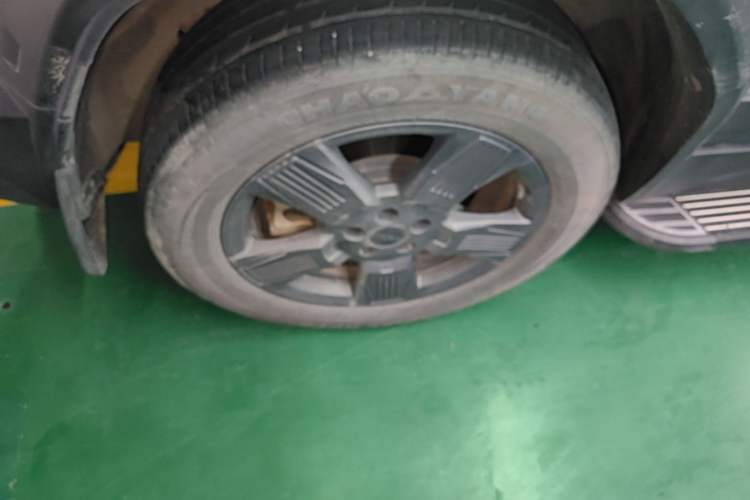 Used iCAR 03 2024 401km Two-Wheel Drive Standard Advanced Version Right Rear Wheel Hub