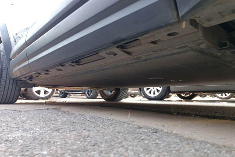 Used iCAR 03 2024 401km Two-Wheel Drive Standard Advanced Version Right Side Sill