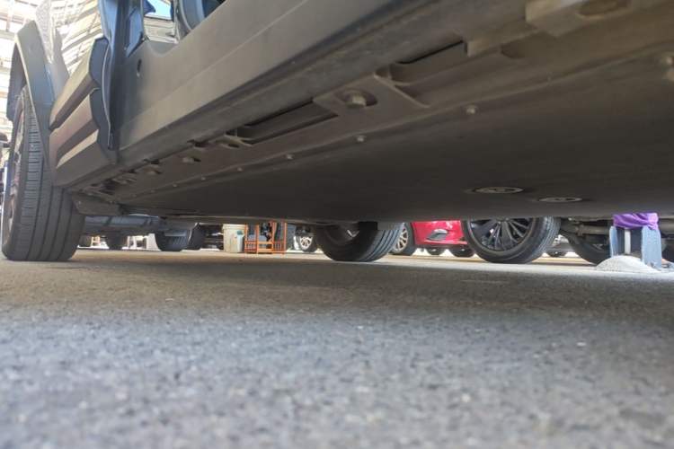Used iCAR 03 2024 401km Two-Wheel Drive Standard Advanced Version Right Side Sill