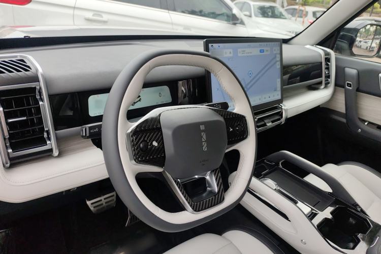 Used iCAR 03 2024 501km Four-wheel Drive Long-Range Advanced Version Steering Wheel