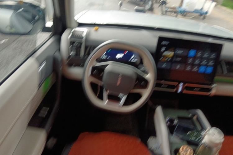 Used iCAR 03 2024 501km Four-wheel Drive Long-range Intelligent Driving Edition Steering Wheel
