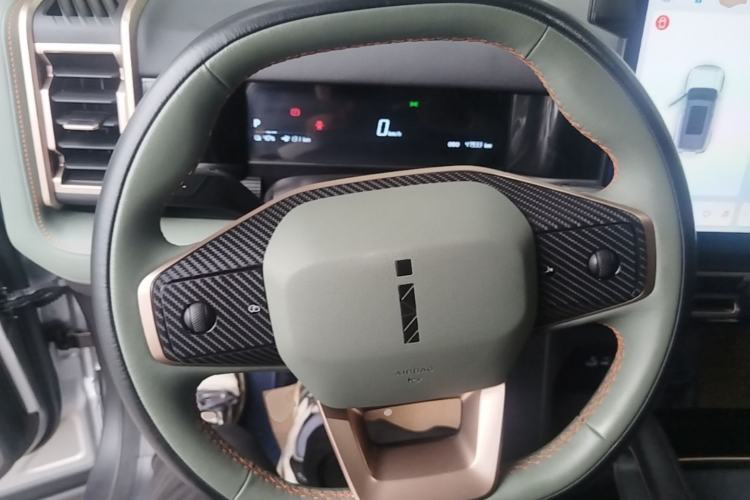 Used iCAR 03 2024 401km Two-Wheel Drive Standard Advanced Version Steering Wheel