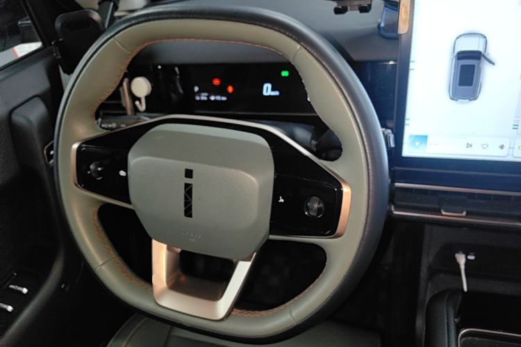 Used iCAR 03 2024 401km Two-Wheel Drive Standard Advanced Version Steering Wheel