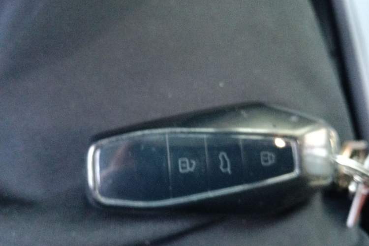 Used iCAR 03 2024 501km Four-wheel Drive Long-range Intelligent Driving Edition Vehicle Key