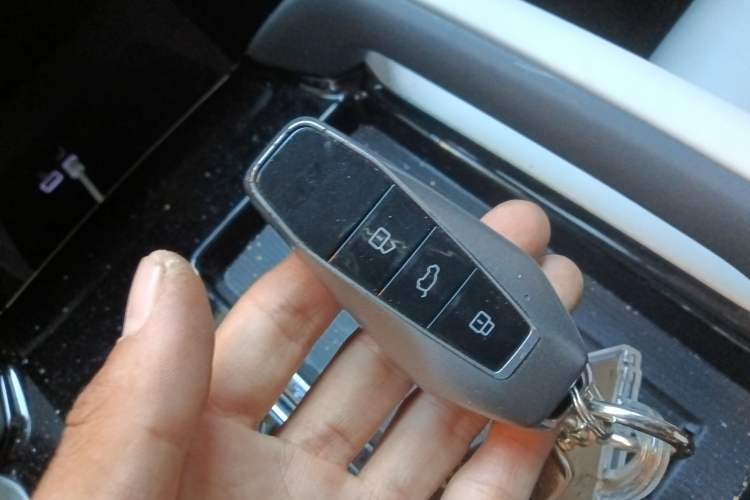 Used iCAR 03 2024 472km Four-Wheel Drive Long-Range Version Vehicle Key
