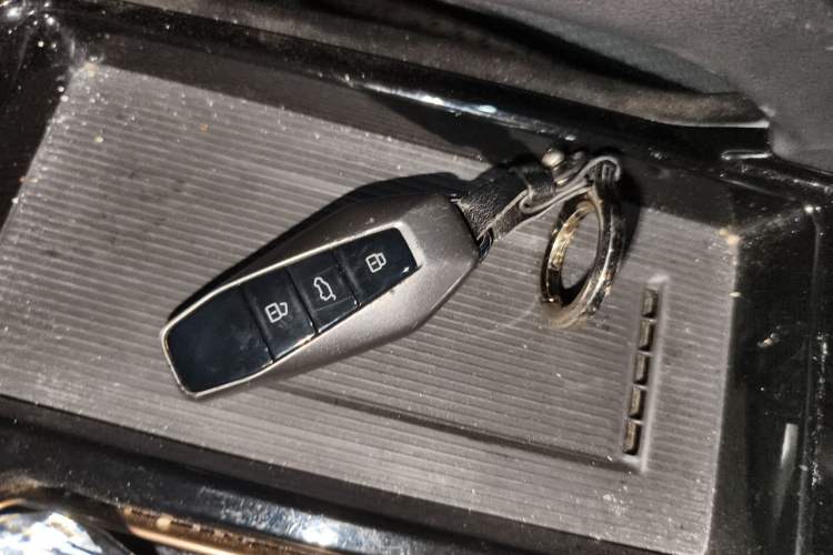 Used iCAR 03 2024 472km Four-Wheel Drive Long-Range Version Vehicle Key