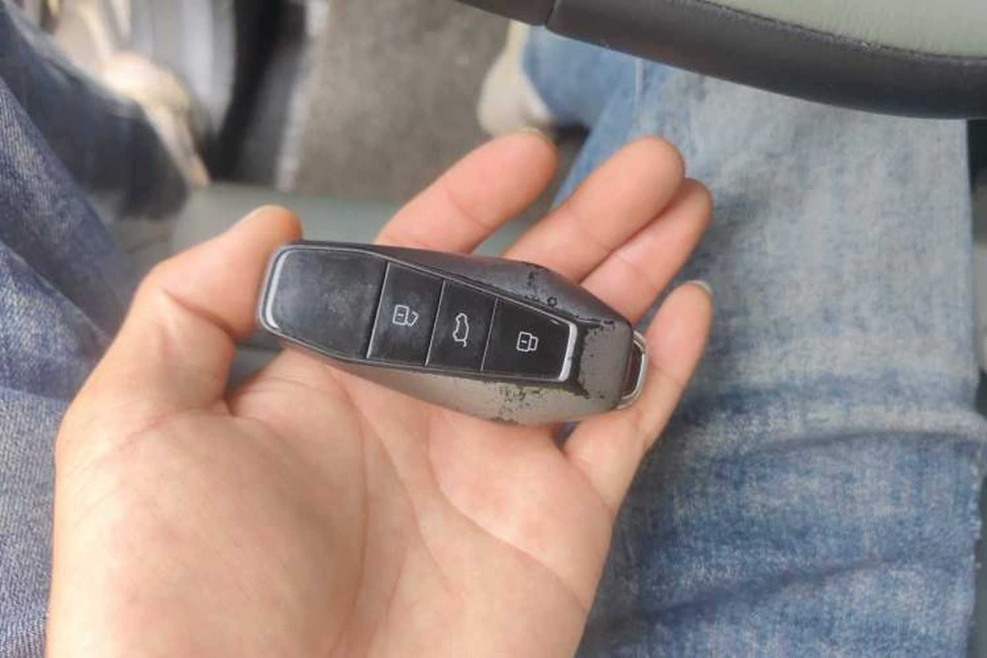 Used iCAR 03 2024 401km Two-Wheel Drive Standard Advanced Version Vehicle Key