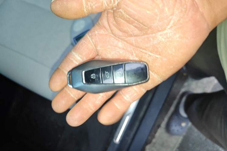 Used iCAR 03 2024 501km Four-wheel Drive Long-range Intelligent Driving Edition Vehicle Key