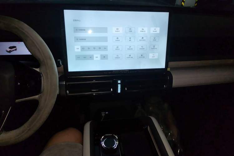 Used iCAR 03 2024 472km Four-Wheel Drive Long-Range Version Audio And AC Panel