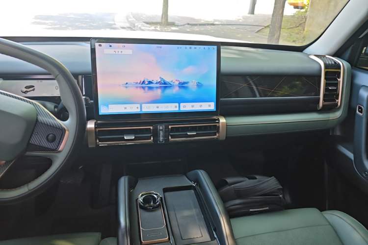 Used iCAR 03 2024 472km Four-Wheel Drive Long-Range Version Audio And AC Panel