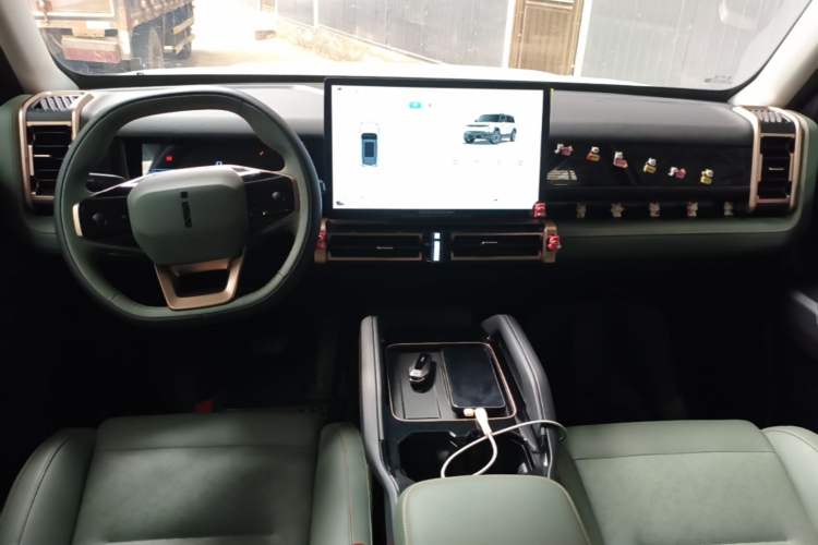 Used iCAR 03 2024 501km Two-Wheel Drive Long-Range Version Center Console