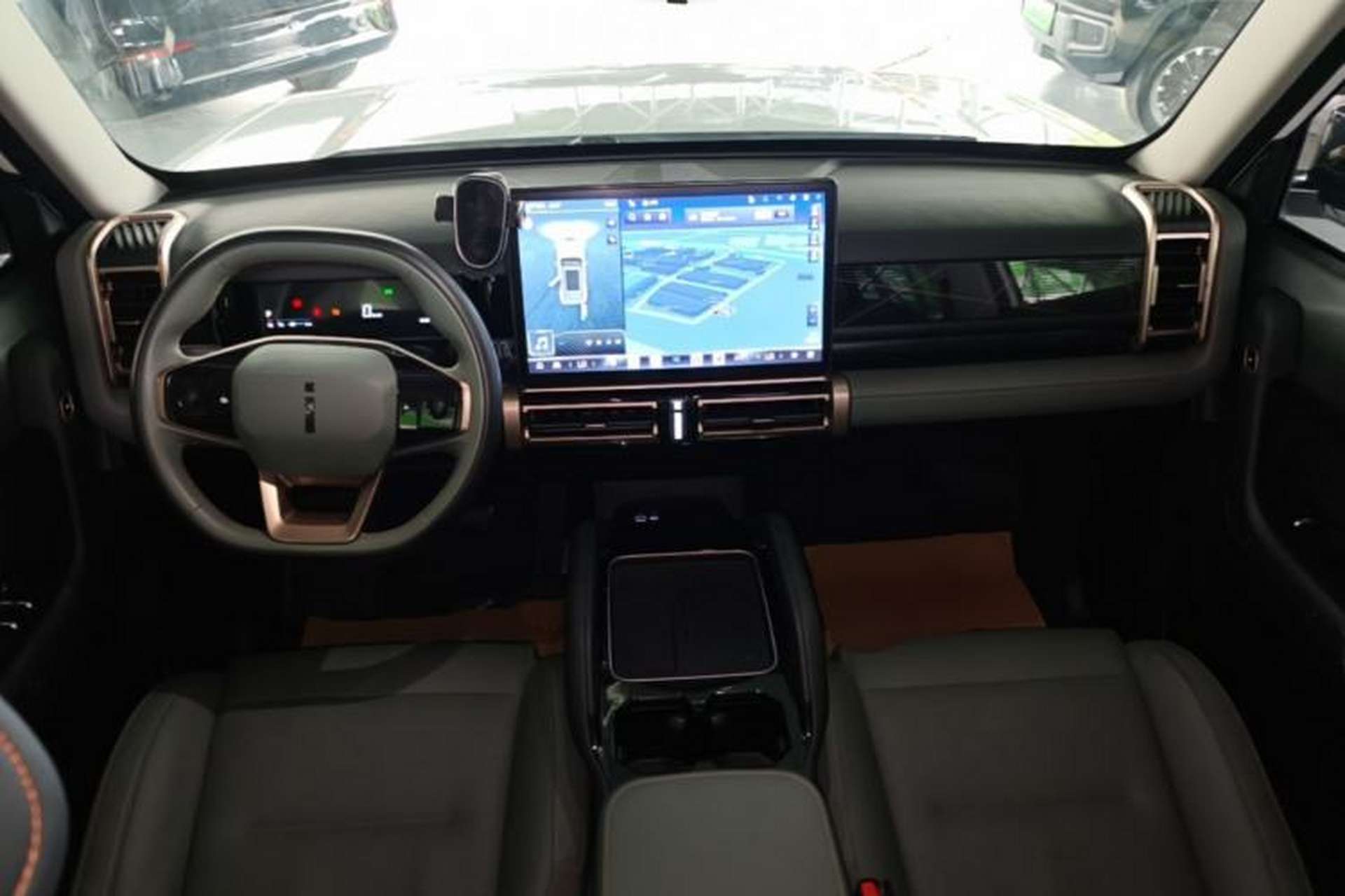 Used iCAR 03 2024 401km Two-Wheel Drive Standard Advanced Version Center Console