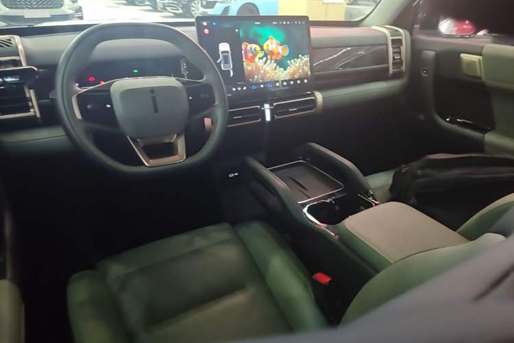 Used iCAR 03 2024 501km Two-Wheel Drive Long-Range Version Center Console