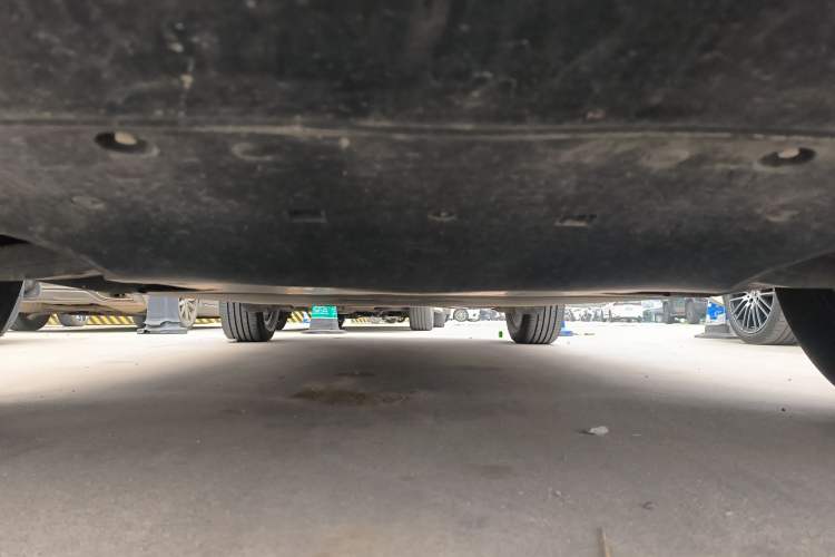 Used iCAR 03 2024 501km Two-Wheel Drive Long-Range Version Chassis Front